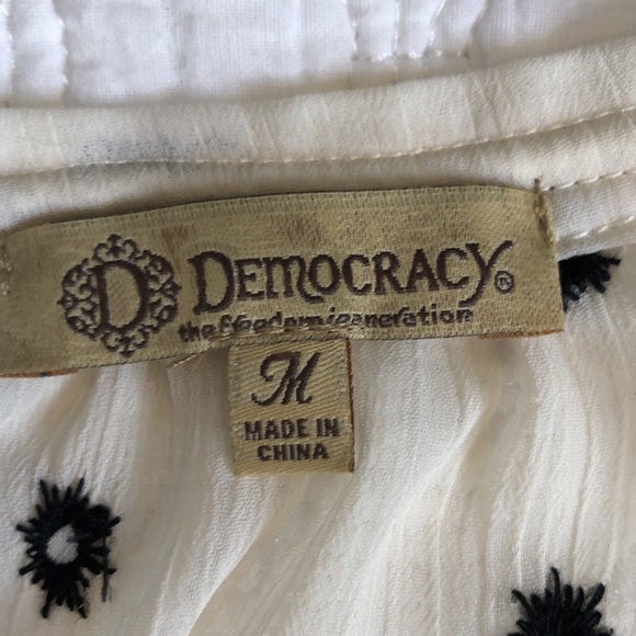 Democracy Sheer Cream Blouse with Black Long Sleeve Embroidery Size M - Picture 3 of 12